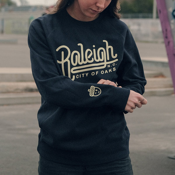 City of Oaks Crewneck Sweater Navy – MunjoMunjo